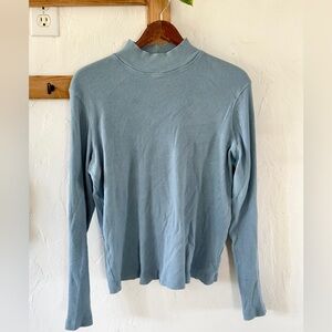 Vintage Van Heusen Ribbed Crewneck Lognsleeve